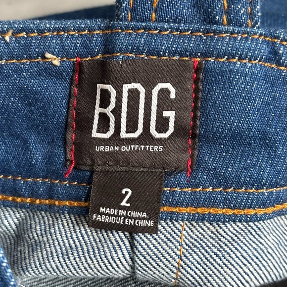 Urban Outfitters BDG Eleanor Plunging Dark Wash Blue Denim Jean Jumpsuit Size 2 - Picture 10 of 15